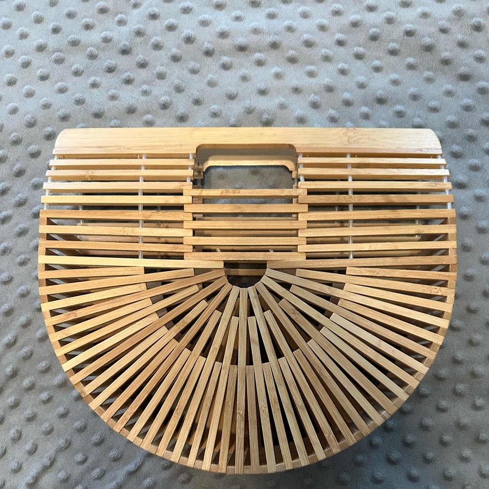Cute fun wooden half moon purse for spring and summer!